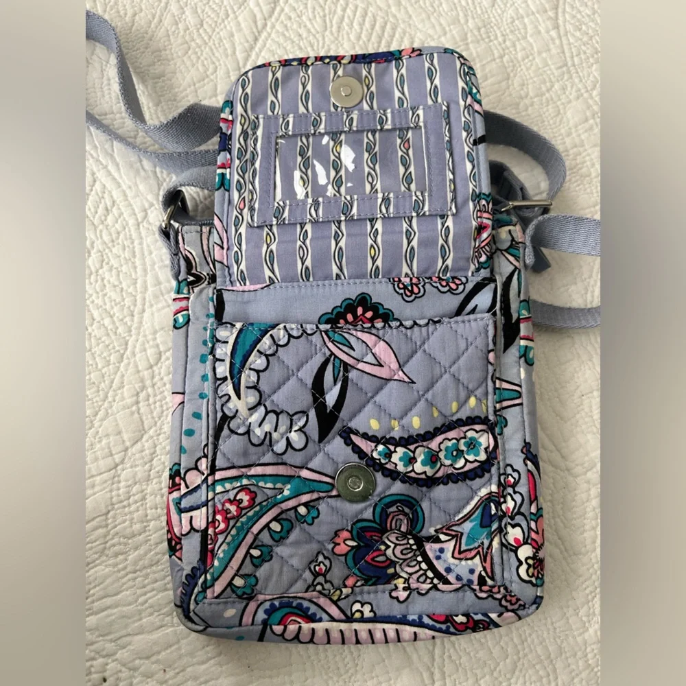 Vera Bradley RFID crossbody bag in Makani paisley pattern. Nice used shape! - Picture 11 of 15